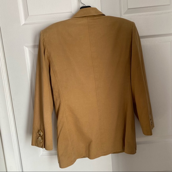 VINTAGE VALENTINO BLAZER IN TAN - Picture 7 of 9